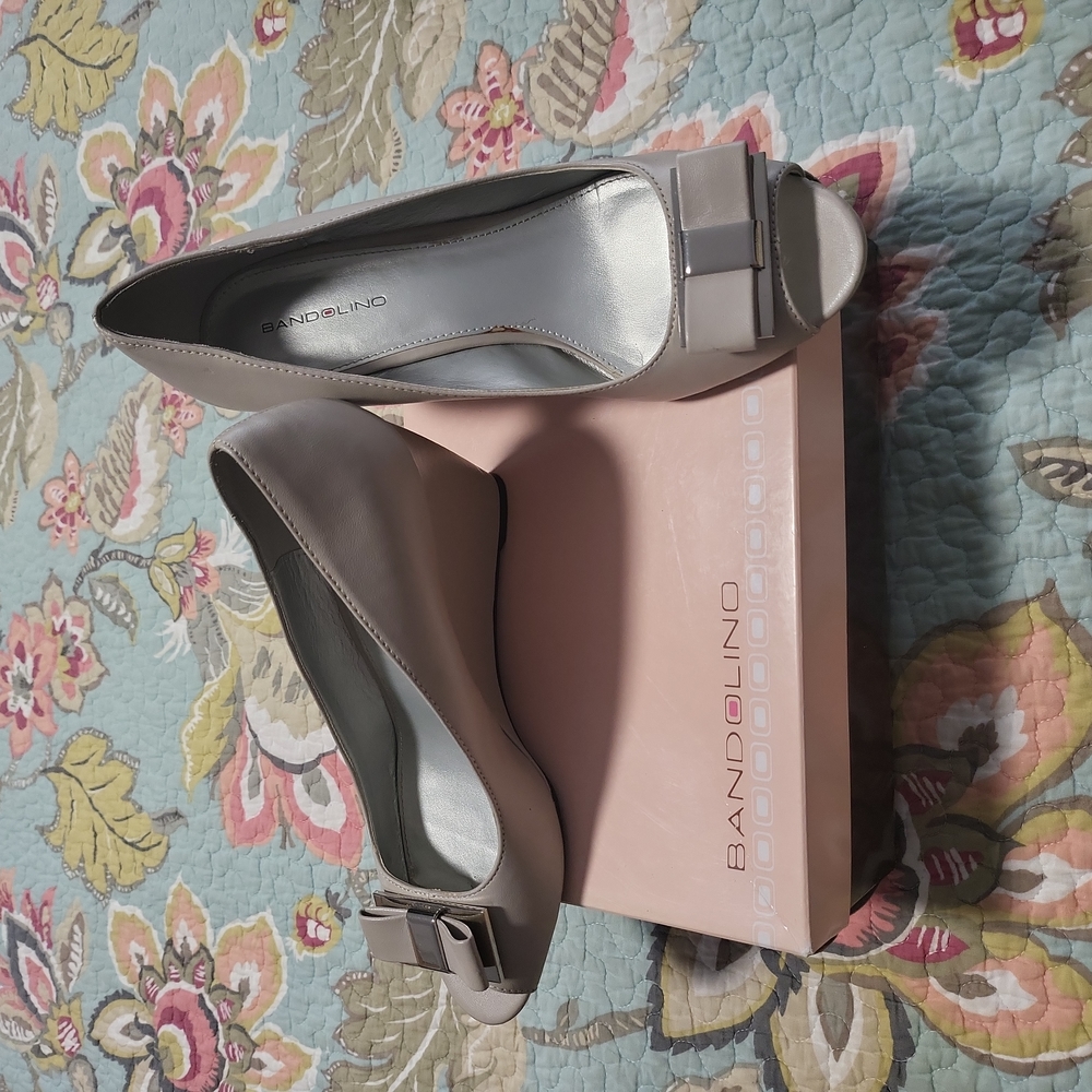 Bandolino Wedge Heels